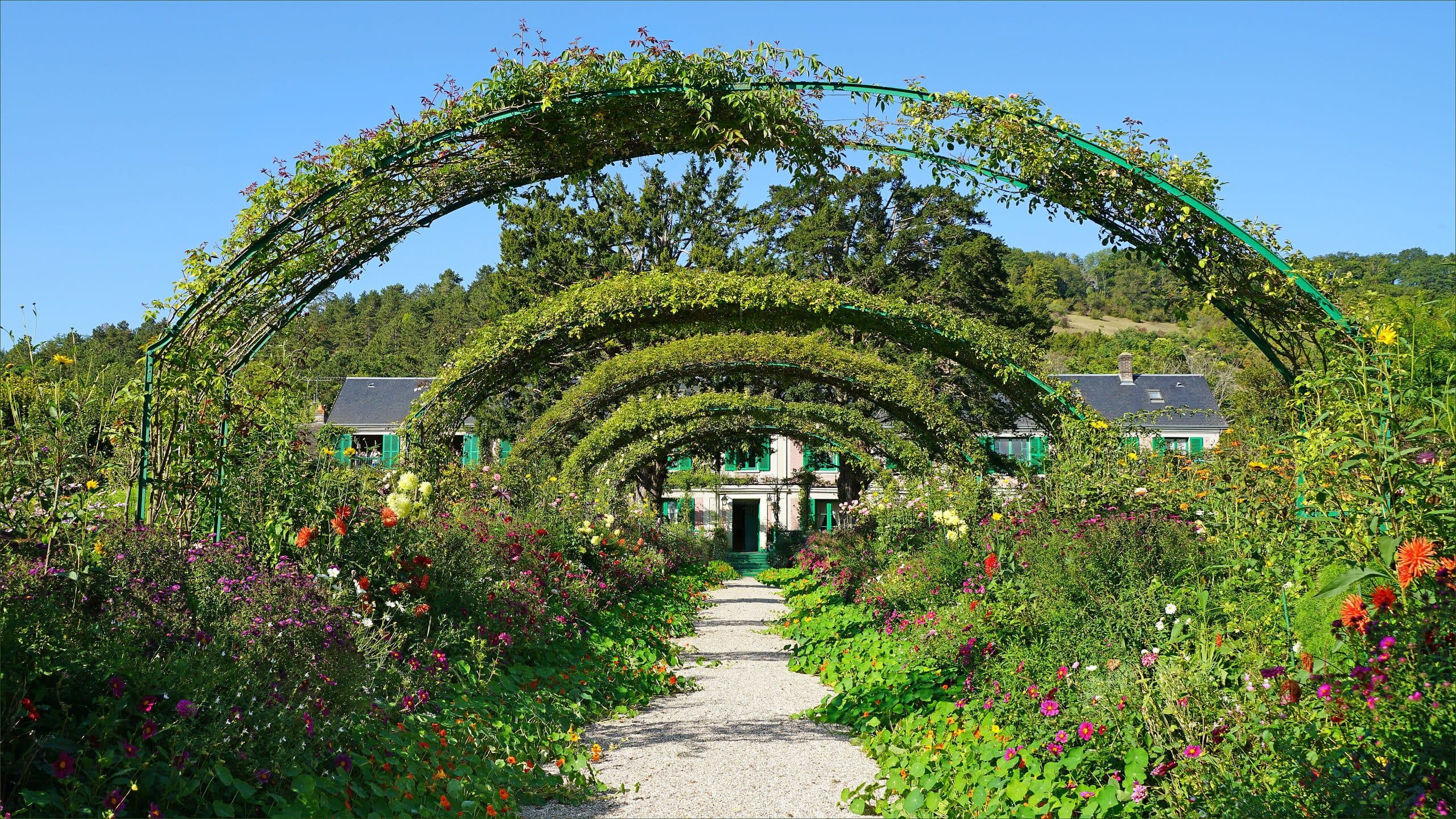 Giverny at Opening Time: Monet's House & Gardens