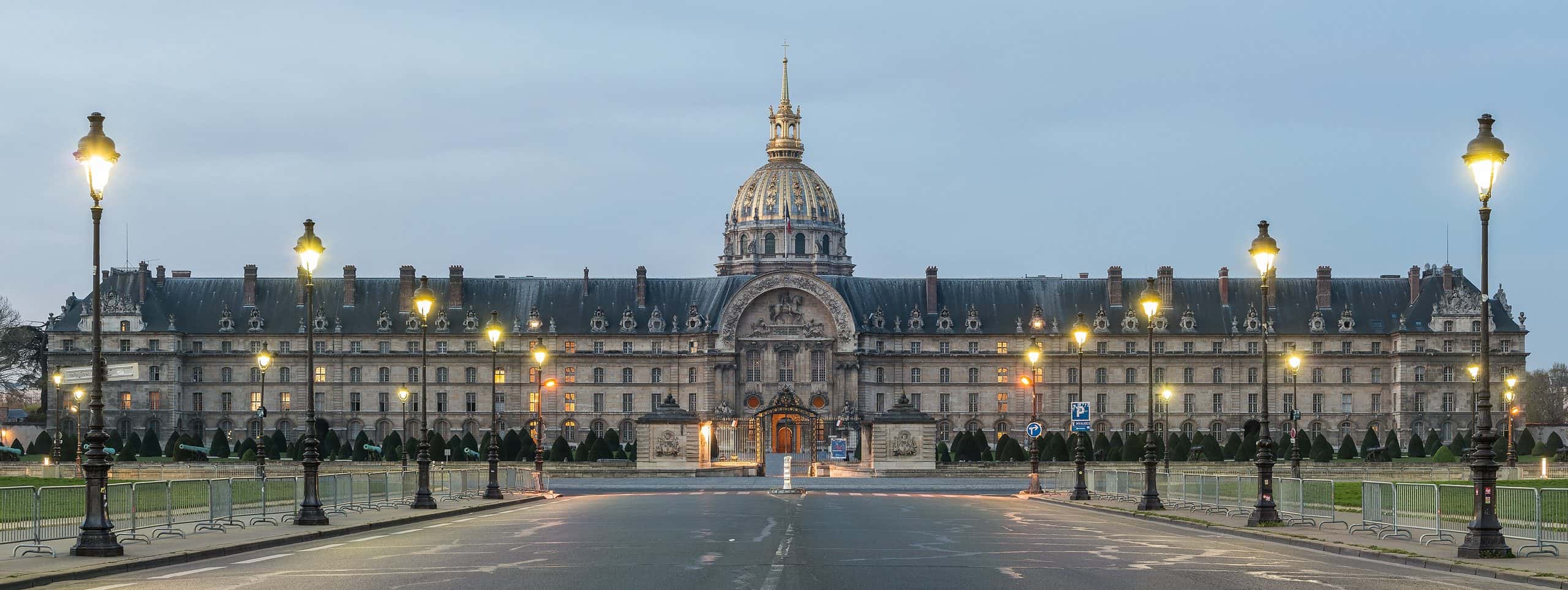 Invalides: Napoleon's Tomb & the Army Museum